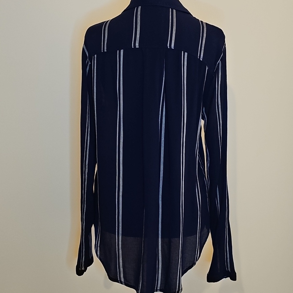 cloth & stone Navy and White Vertical Stripe Button-Down Flowy Tunic Shirt Top - Picture 6 of 9
